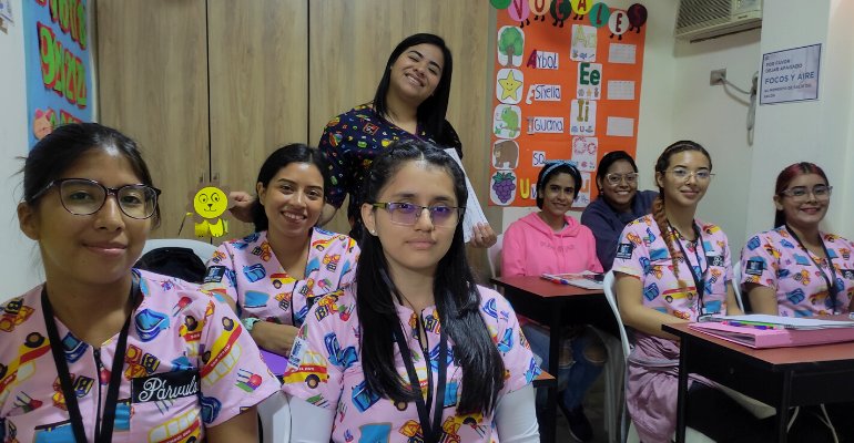 Auxiliar Superior Internacional en Educación Inicial